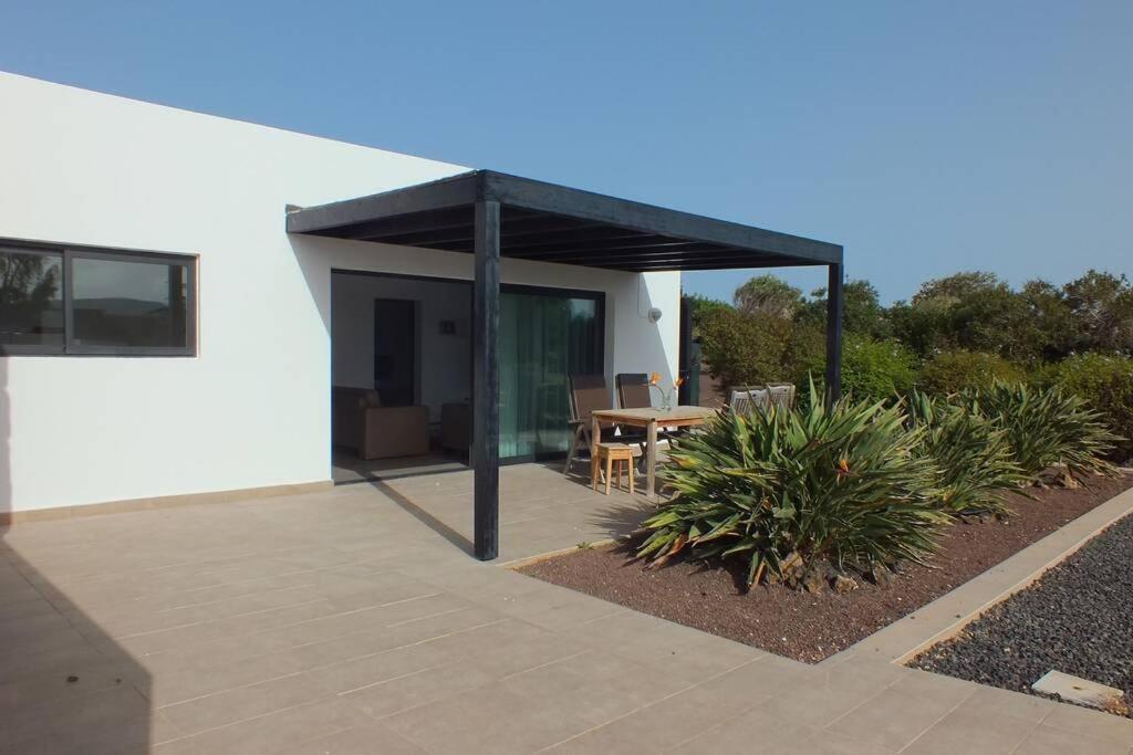 Heated & Shared Pool Villa Matriana 36B, North Shore Villas 라 올리바 외부 사진