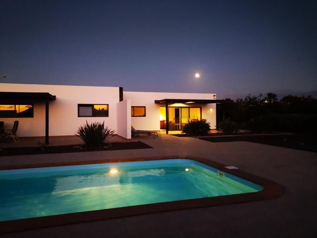 Heated & Shared Pool Villa Matriana 36B, North Shore Villas 라 올리바 외부 사진
